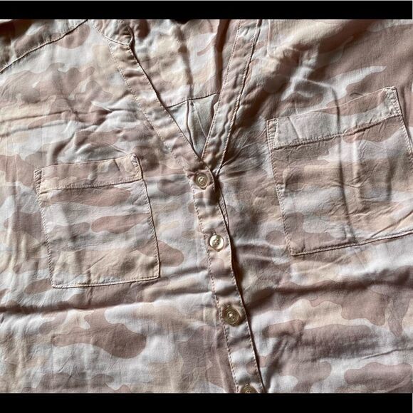 TORRID Pink Camo Sleeveless Top Women’s Size Large Rayon - Picture 5 of 8